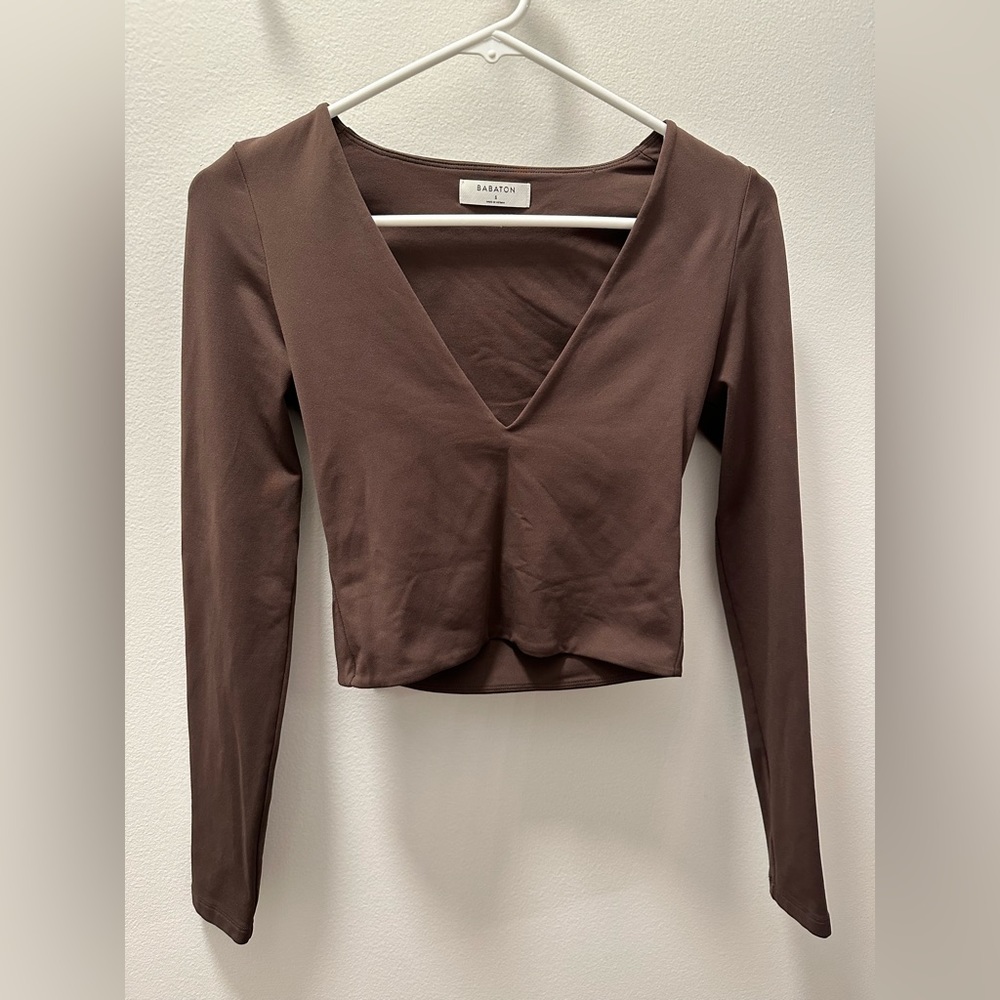 brand new aritzia babaton long sleeve brown top